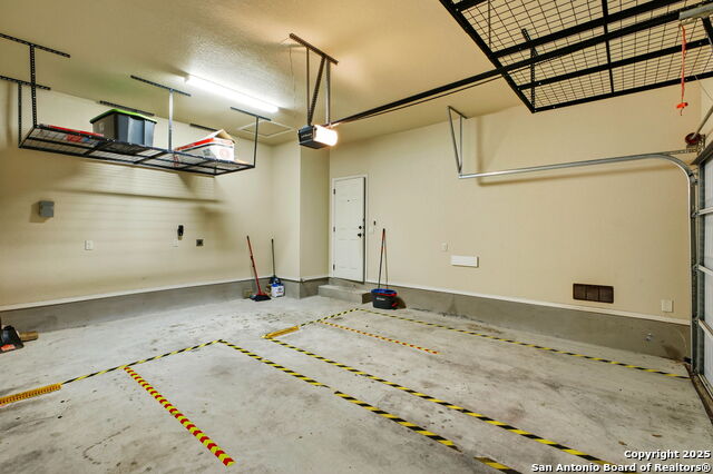 Listing photo id 21 for 10115 Westover Bluff