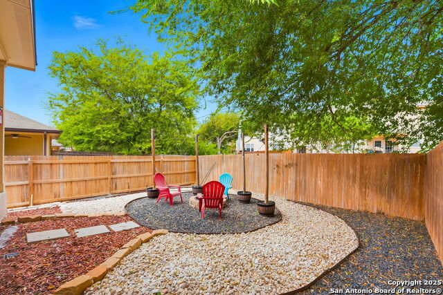 Listing photo id 22 for 10115 Westover Bluff