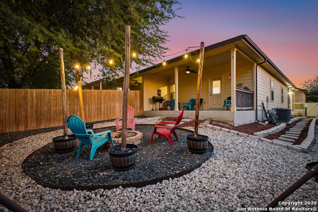 Listing photo id 24 for 10115 Westover Bluff