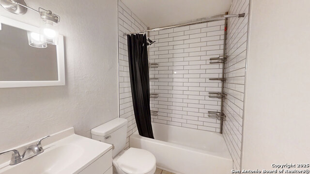 Image 36 of 44 For 7041 Glen Mist