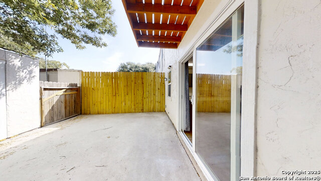 Image 40 of 44 For 7041 Glen Mist