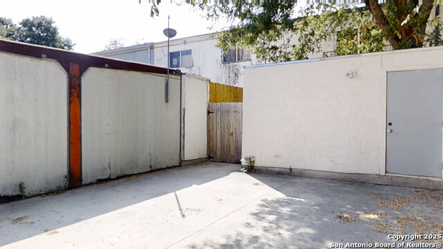 Image 42 of 44 For 7041 Glen Mist