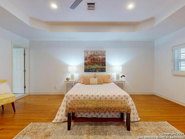 Listing photo id 14 for 357 Irvington