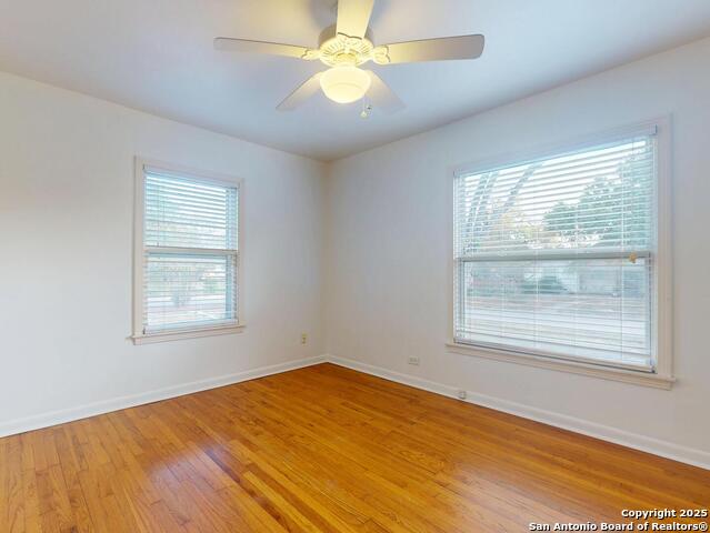 Listing photo id 22 for 357 Irvington
