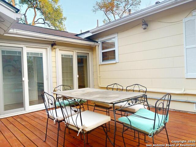 Listing photo id 27 for 357 Irvington