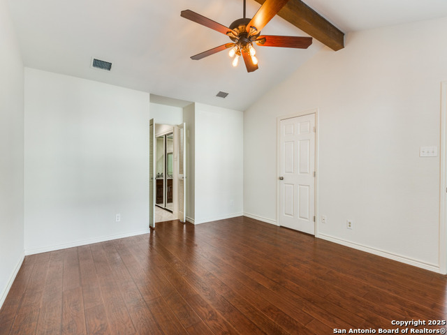 Listing photo id 18 for 13739 Oak Pebble