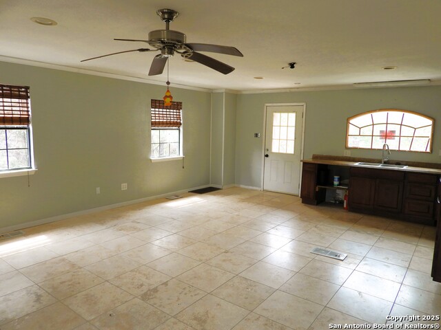 Image 14 of 43 For 213 Oak Cliff