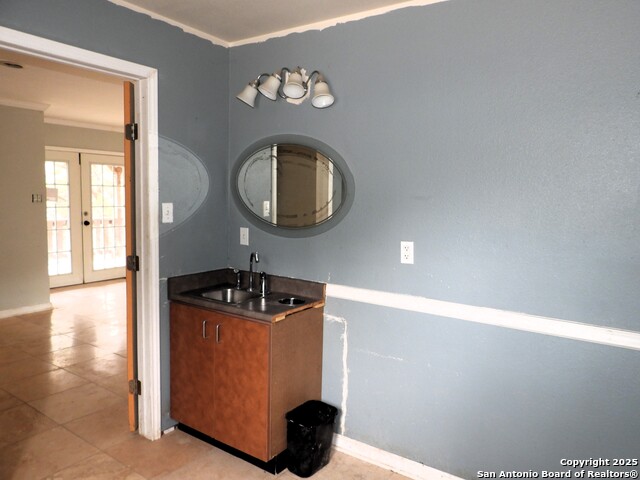 Image 18 of 43 For 213 Oak Cliff