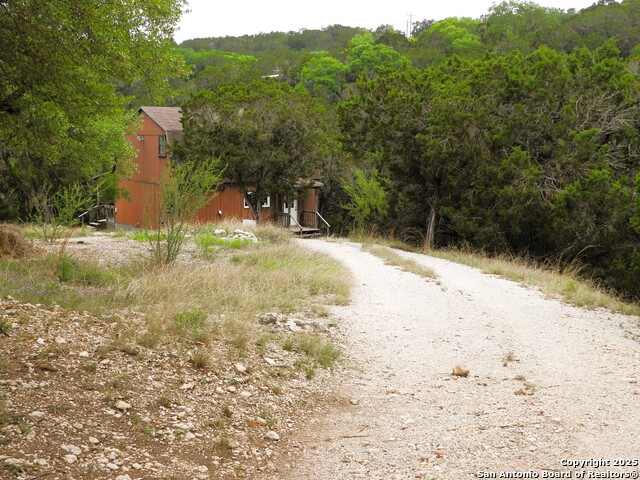 Image 35 of 43 For 213 Oak Cliff