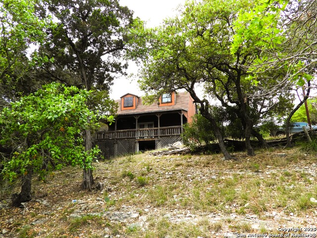 Image 36 of 43 For 213 Oak Cliff