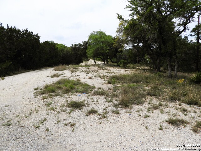 Image 37 of 43 For 213 Oak Cliff