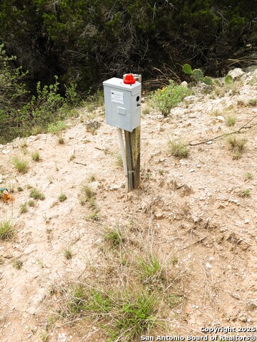 Image 38 of 43 For 213 Oak Cliff