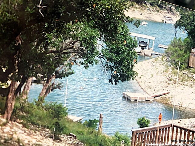 Image 5 of 43 For 213 Oak Cliff