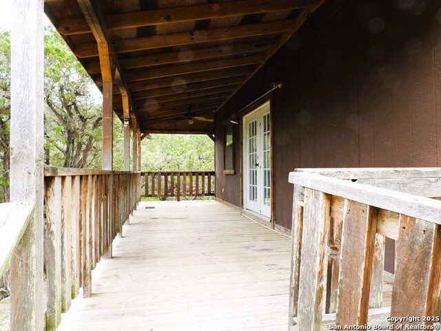 Image 8 of 43 For 213 Oak Cliff