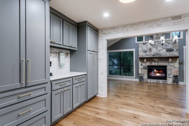 Listing photo id 16 for 502 Hickman St