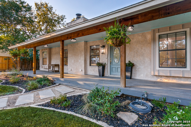 Listing photo id 0 for 502 Hickman St