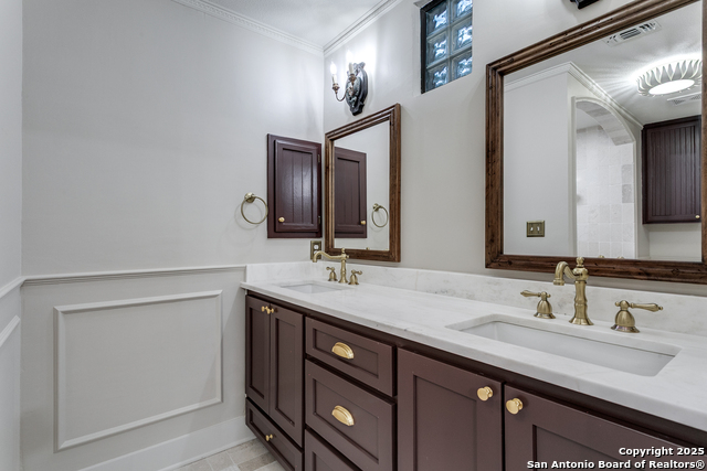 Listing photo id 22 for 502 Hickman St