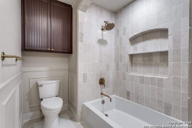 Listing photo id 24 for 502 Hickman St