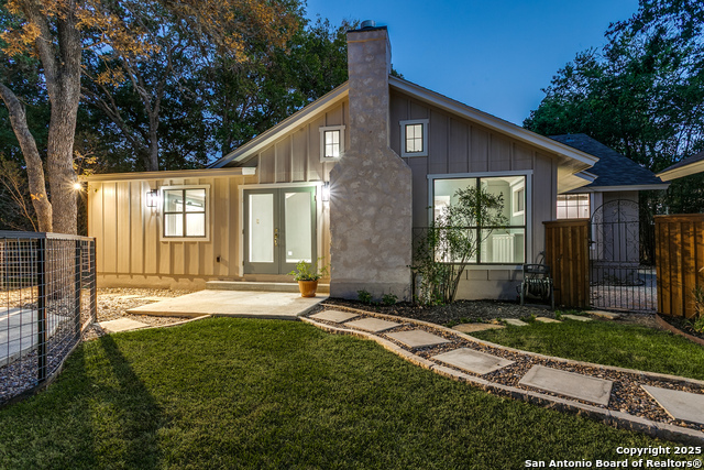 Listing photo id 30 for 502 Hickman St