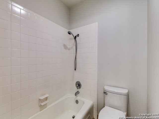 Listing photo id 15 for 14811 Willow Moss St