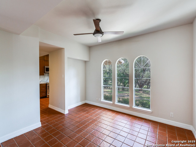 Listing photo id 2 for 14811 Willow Moss St