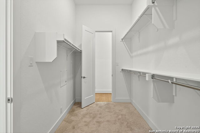 Listing photo id 28 for 8608 Shady Gate