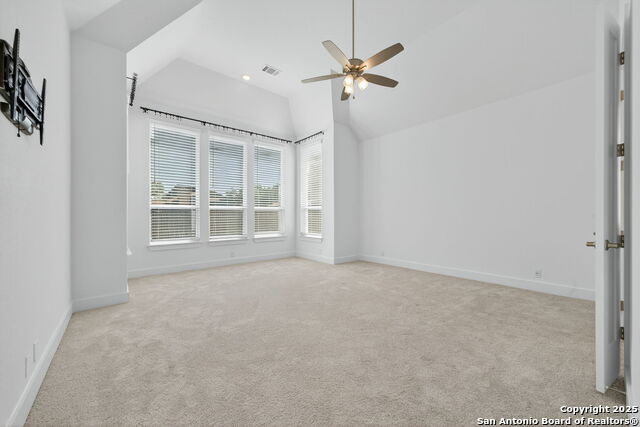 Listing photo id 34 for 8608 Shady Gate