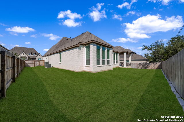 Listing photo id 44 for 8608 Shady Gate