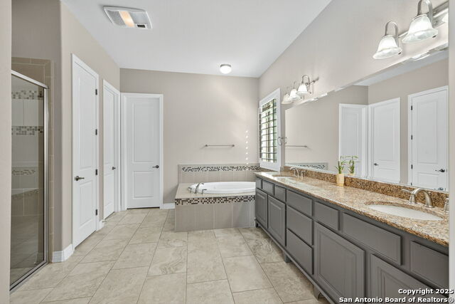 Image 23 of 58 For 28827 Balcones Crk