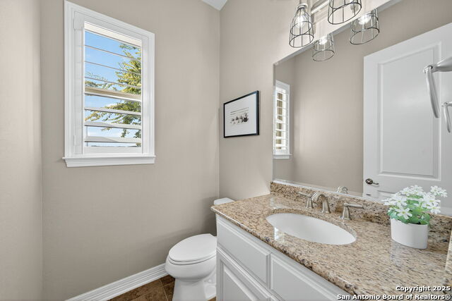 Image 28 of 58 For 28827 Balcones Crk