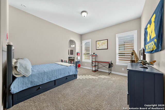 Image 32 of 58 For 28827 Balcones Crk