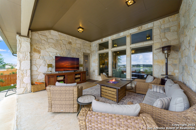 Image 38 of 58 For 28827 Balcones Crk