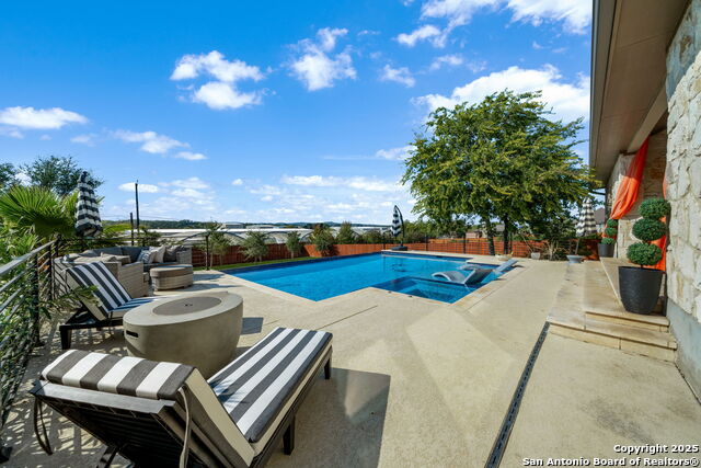 Image 42 of 58 For 28827 Balcones Crk