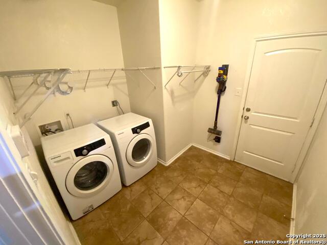 Image 33 of 39 For 21227 Cinch