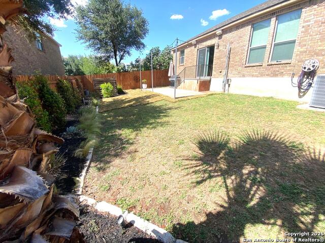 Image 35 of 39 For 21227 Cinch