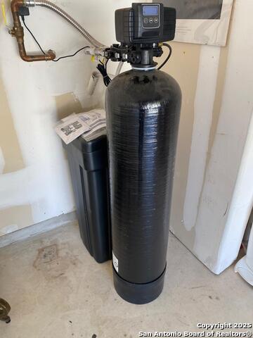 Image 39 of 39 For 21227 Cinch