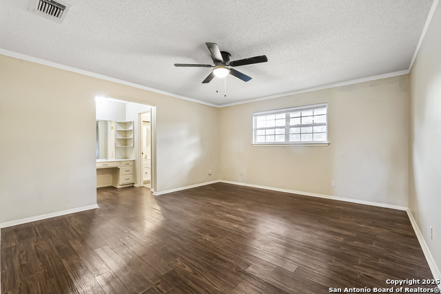 Image 21 of 34 For 4023 Bentway