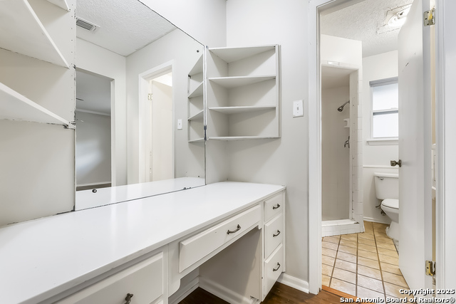 Image 24 of 34 For 4023 Bentway