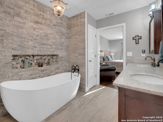 Image 15 of 21 For 769 Lime Rock