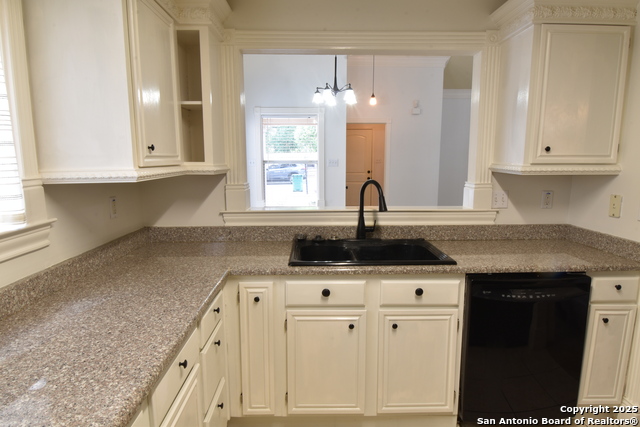 Listing photo id 6 for 13107 Babbling Brook