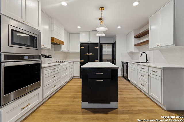 Image 11 of 32 For 3914 Creek Rock