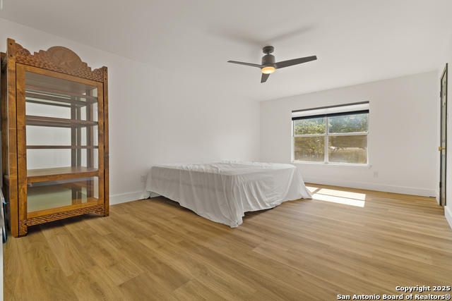 Image 15 of 32 For 3914 Creek Rock