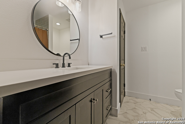 Image 25 of 32 For 3914 Creek Rock