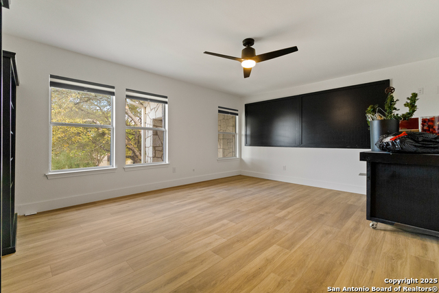 Image 26 of 32 For 3914 Creek Rock