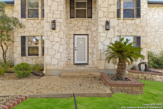 Image 4 of 32 For 3914 Creek Rock