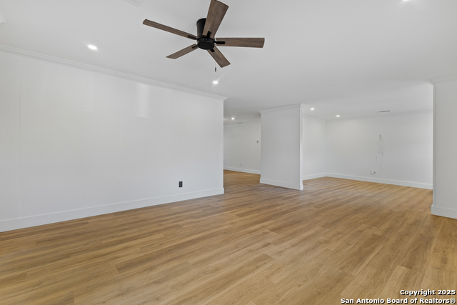 Image 8 of 32 For 3914 Creek Rock