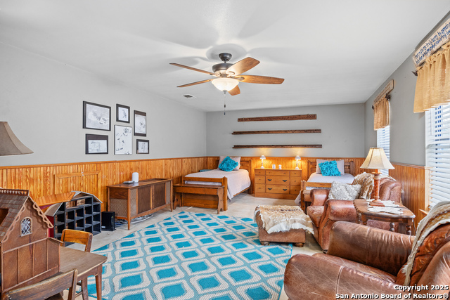 Image 18 of 38 For 475 Stoney Hill