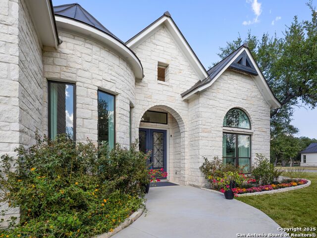 Image 3 of 42 For 846 Maximino Ridge