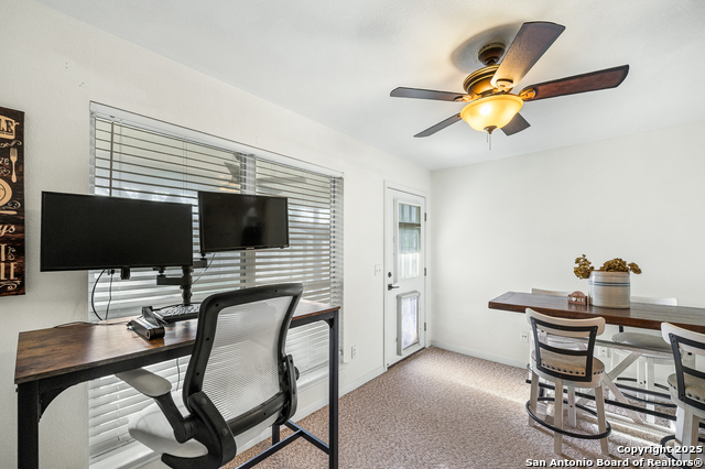 Listing photo id 21 for 2240 Stonehaven