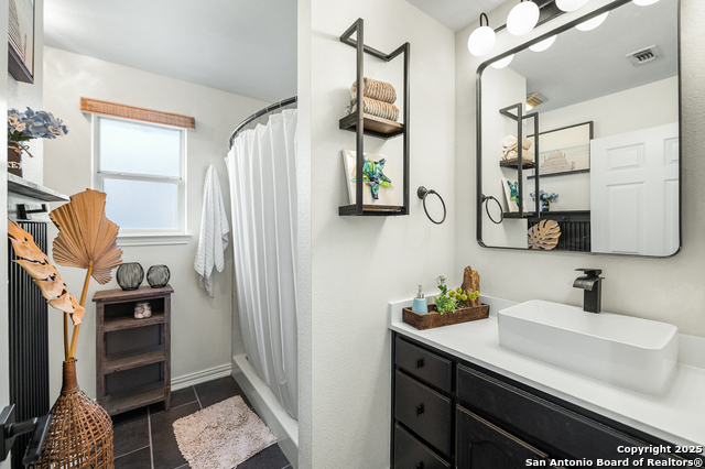 Listing photo id 23 for 2240 Stonehaven